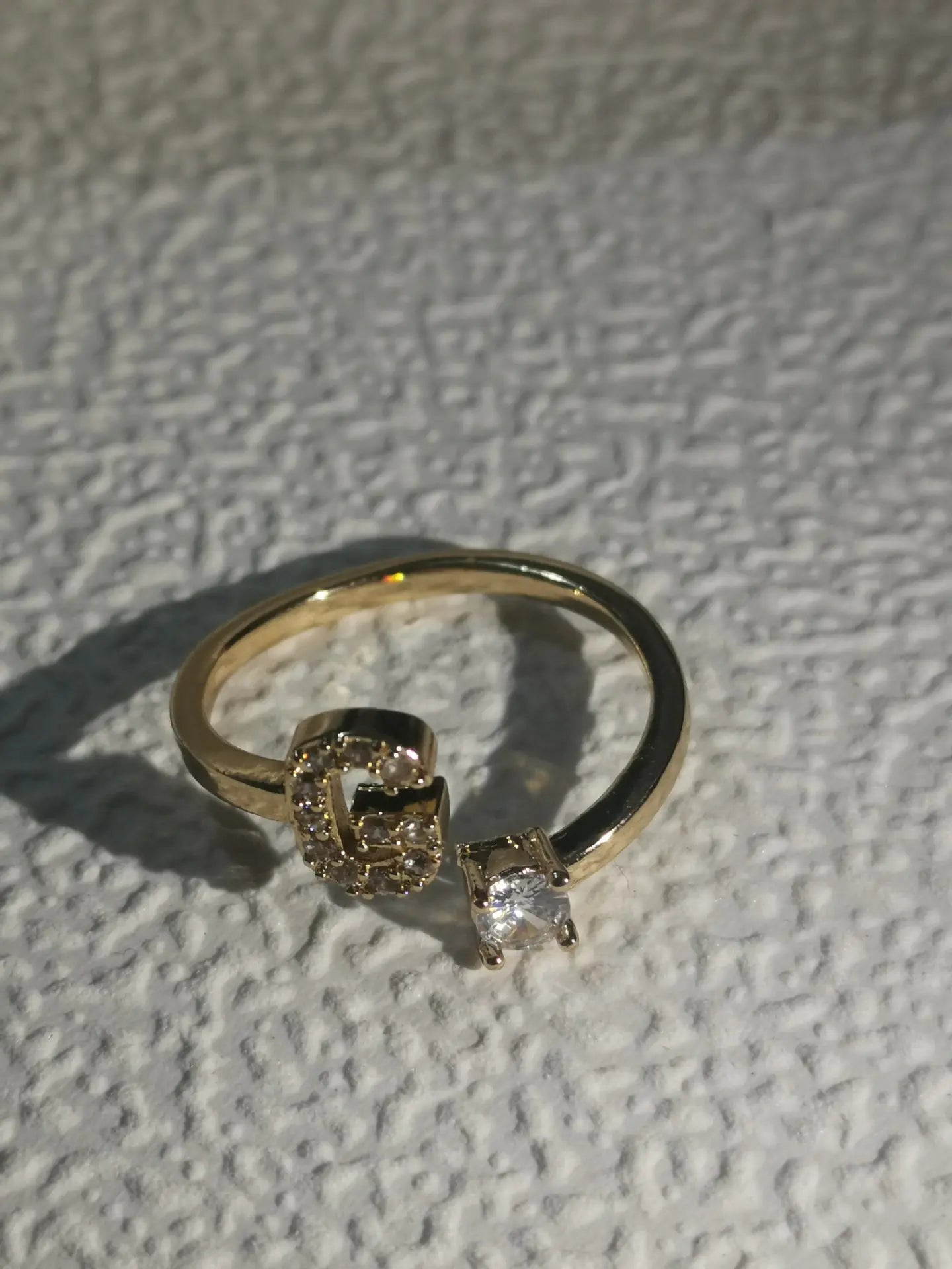 Zircon Letter Ring - Personalized Micro-Inlaid Jewelry