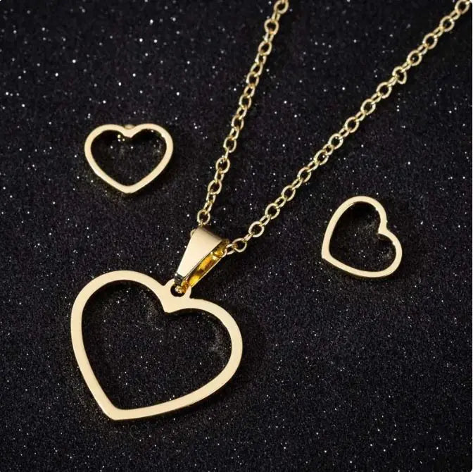Elegant Heart Pendant Necklace - Stainless Steel Love Jewelry