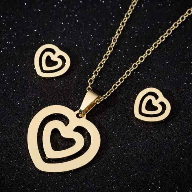 Elegant Heart Pendant Necklace - Stainless Steel Love Jewelry