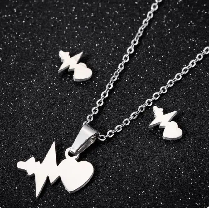 Elegant Heart Pendant Necklace - Stainless Steel Love Jewelry