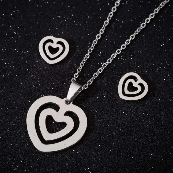 Elegant Heart Pendant Necklace - Stainless Steel Love Jewelry
