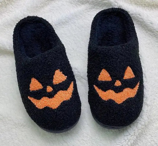 Cozy Halloween Slippers - Spooky Indoor House Shoes for Fall Season