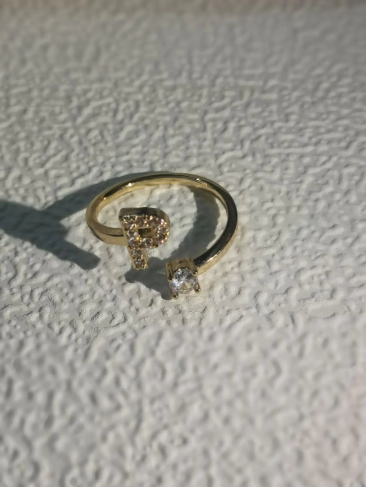 Zircon Letter Ring - Personalized Micro-Inlaid Jewelry