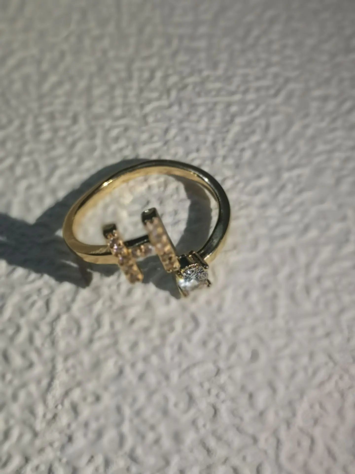 Zircon Letter Ring - Personalized Micro-Inlaid Jewelry