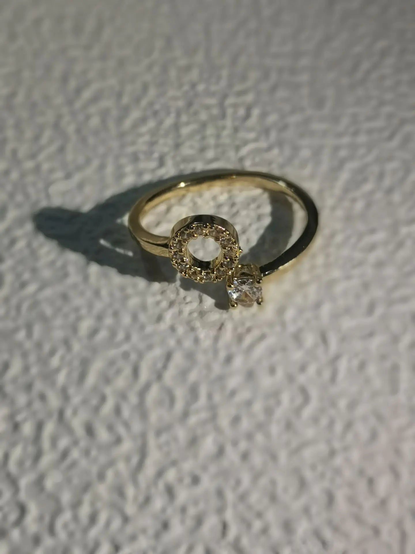 Zircon Letter Ring - Personalized Micro-Inlaid Jewelry